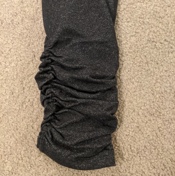 Beyond Yoga grey ruched legging small - Picture 4 of 4